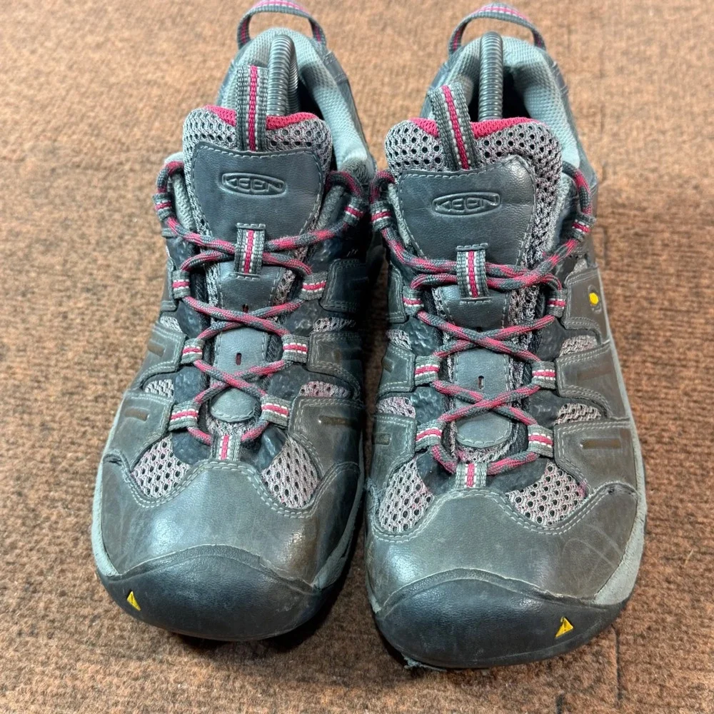 Keen Voyageur Womens Hiking Shoes Gray Pink Leather Mesh Low Top 1011280 Size 10